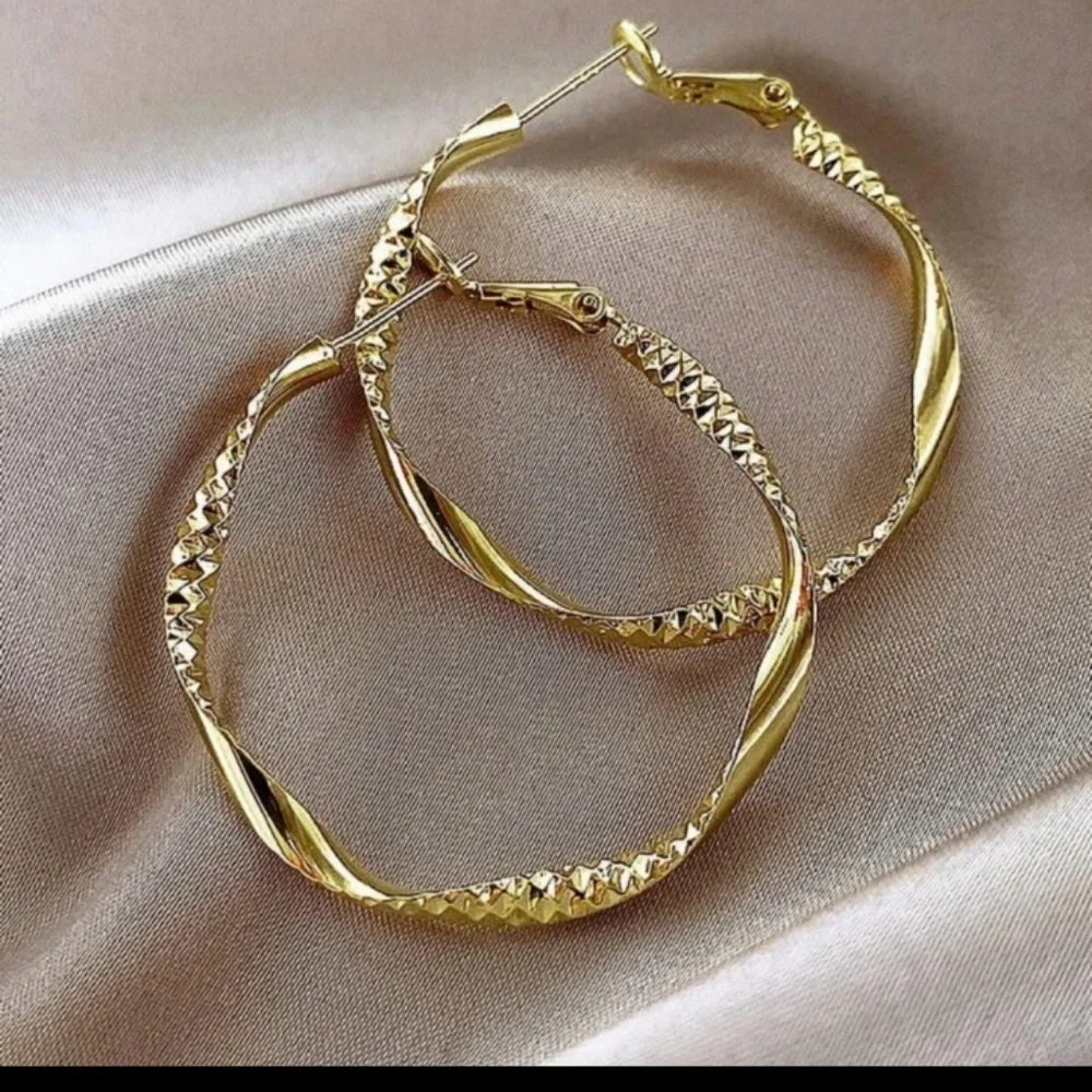 Gold Texture Twisted Hoop Earrings - Picture 1 of 7